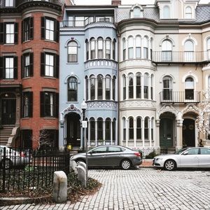 Meet your Posher, Marie